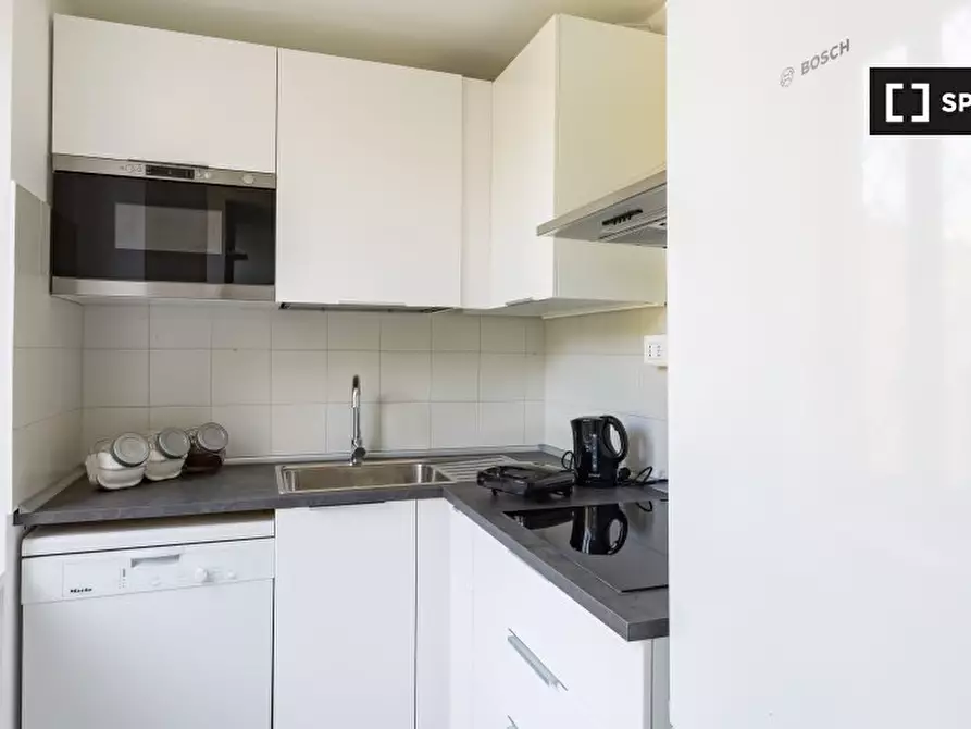 Immagine 11 di Appartamento in affitto  in Passeggiata di Ripetta a Roma