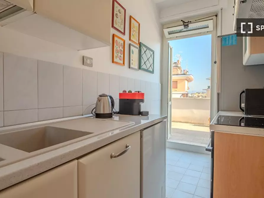 Immagine 5 di Appartamento in affitto  in Via Acaia a Roma