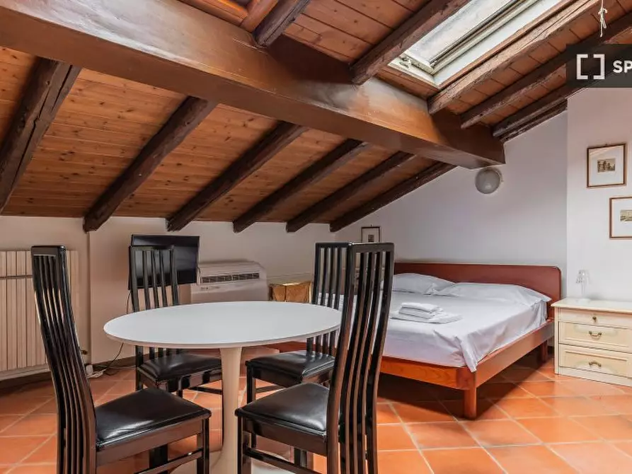 Immagine 3 di Ufficio in affitto  in Via Nosadella a Bologna