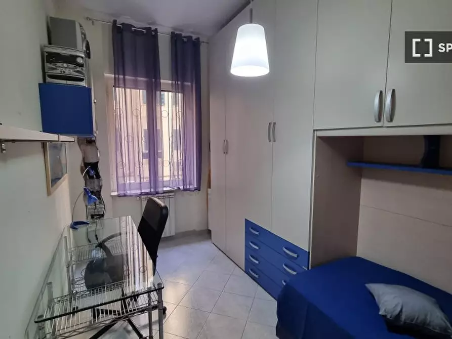 Immagine 5 di Camera condivisa in affitto  in Via Pompeo Magno n. a Casandrino