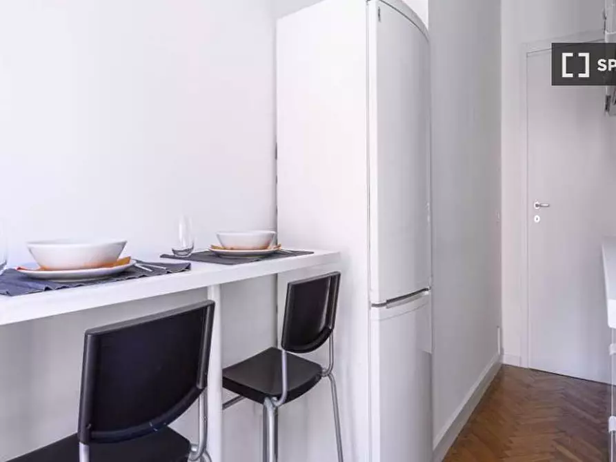 Immagine 3 di Camera condivisa in affitto  in Via Felice Casati a Milano