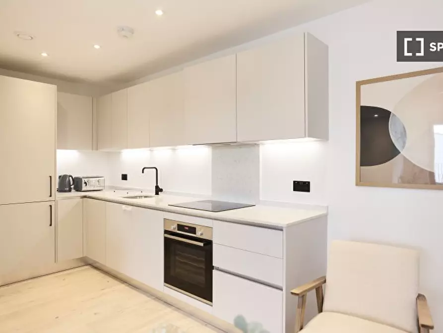 Immagine 13 di Appartamento in affitto  in Station Rd a Merton
