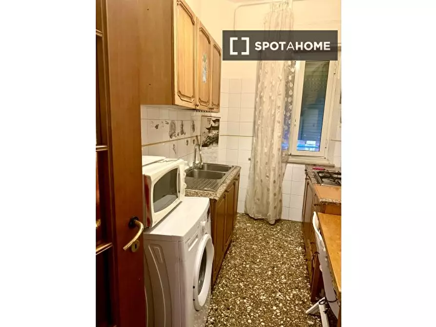 Immagine 5 di Appartamento in affitto  in Via Aversa a Roma