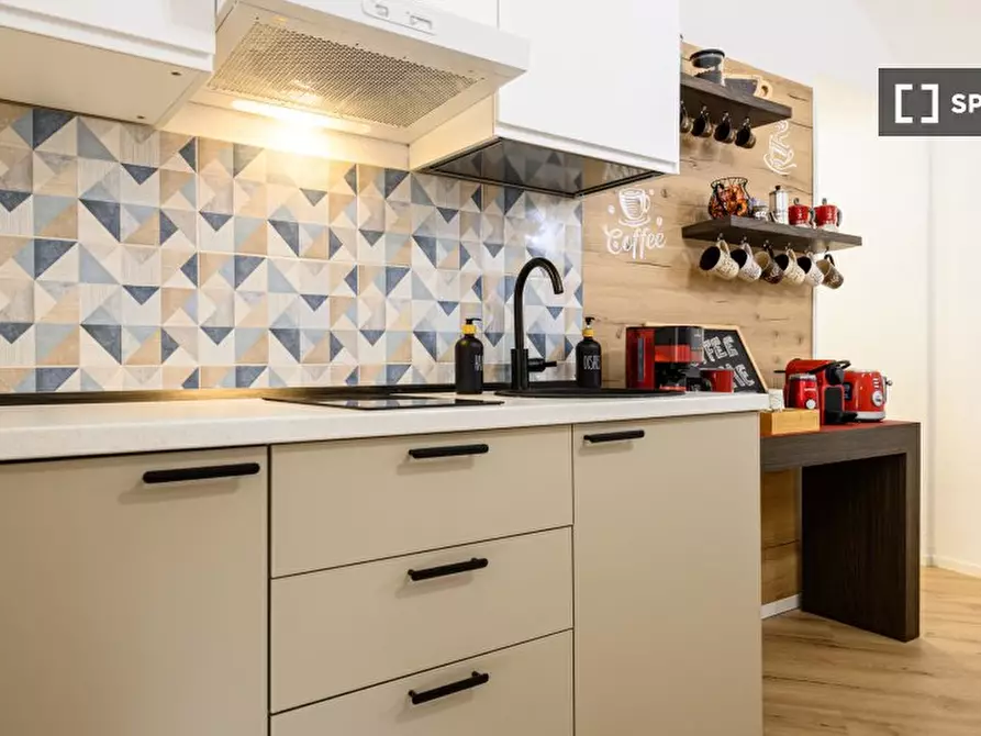 Immagine 10 di Appartamento in affitto  in Vico Graziella a Napoli