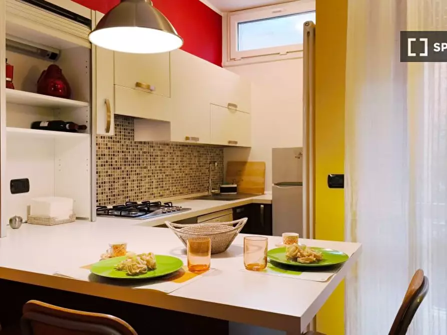 Immagine 2 di Ufficio in affitto  in Via Desenzano a Milano