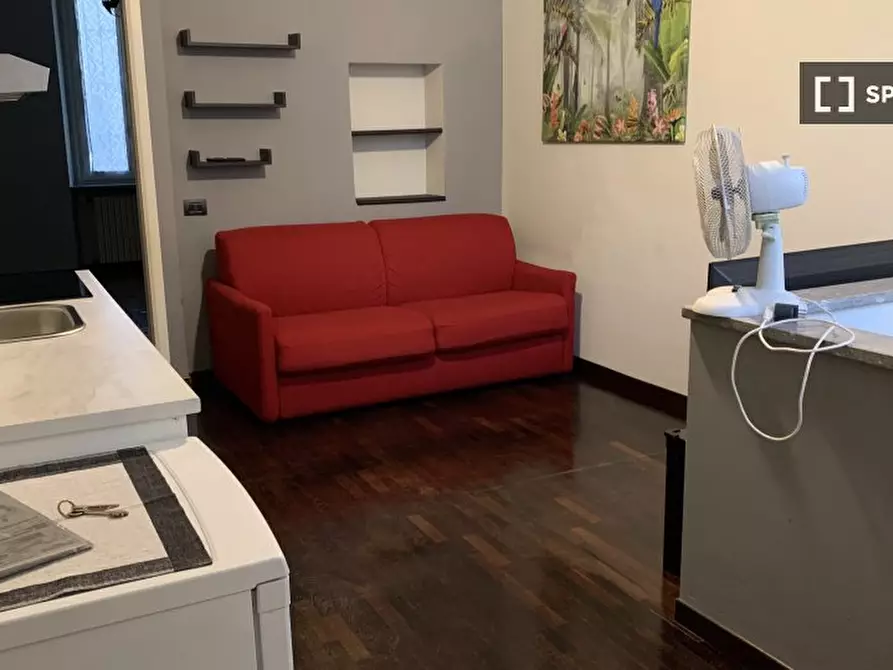 Immagine 1 di Appartamento in affitto  in Piazza Ventiquattro Maggio a Milano