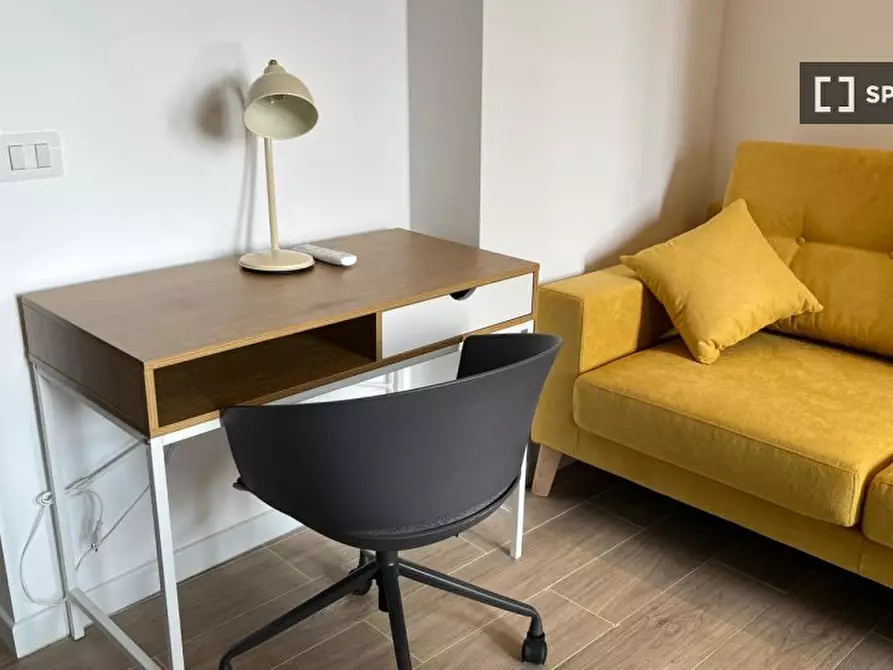 Immagine 5 di Appartamento in affitto  in Via Pietro Crespi a Milano