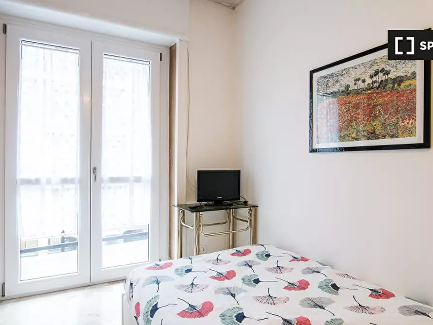 Immagine 4 di Camera condivisa in affitto  in Via Francesco de Sanctis a Milano