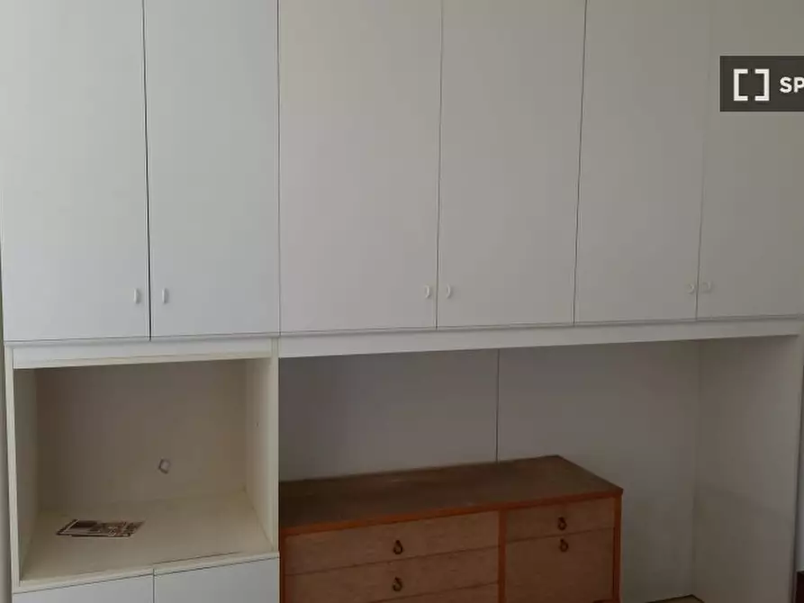 Immagine 3 di Camera condivisa in affitto  in Piazza S. Francesco a Bologna