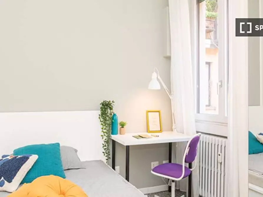 Immagine 2 di Camera condivisa in affitto  in Corso Magenta a Milano