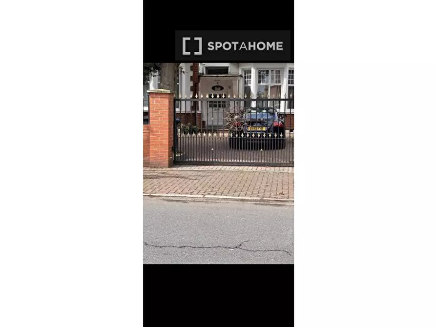 Immagine 8 di Camera condivisa in affitto  in Mapesbury Rd a Brent
