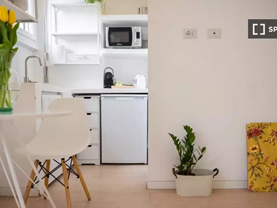 Immagine 3 di Ufficio in affitto  in Viale Piceno a Milano