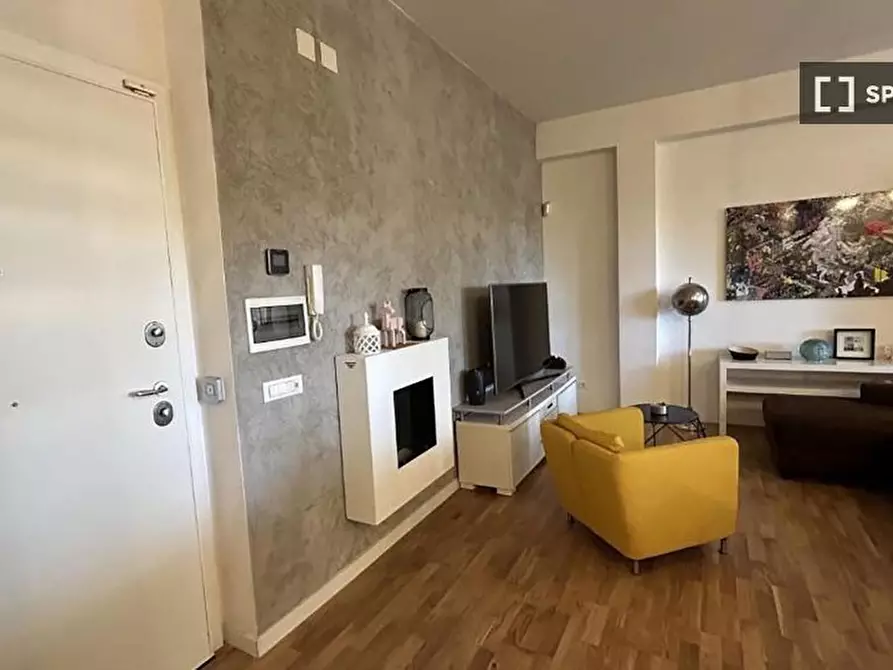 Immagine 11 di Appartamento in affitto  in Via Novacella a Roma