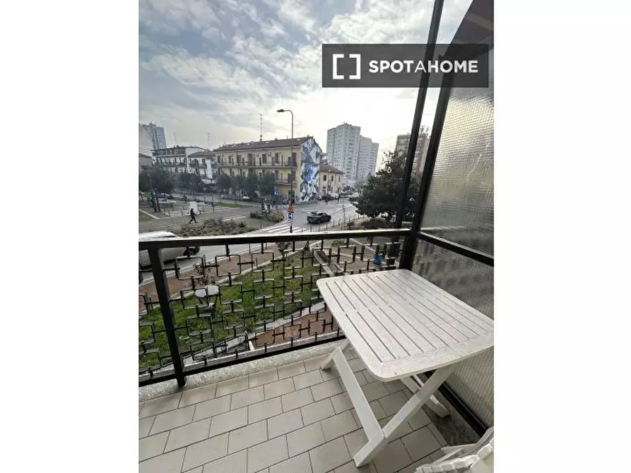Immagine 15 di Camera condivisa in affitto  in Piazza Angilberto II a Milano