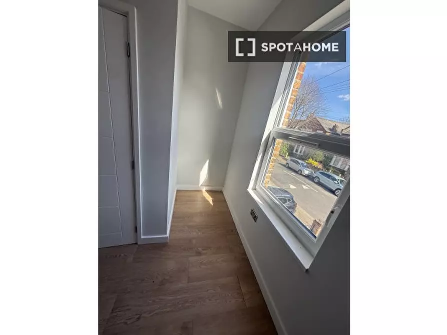 Immagine 3 di Appartamento in affitto  in St Stephen's Rd a Hounslow