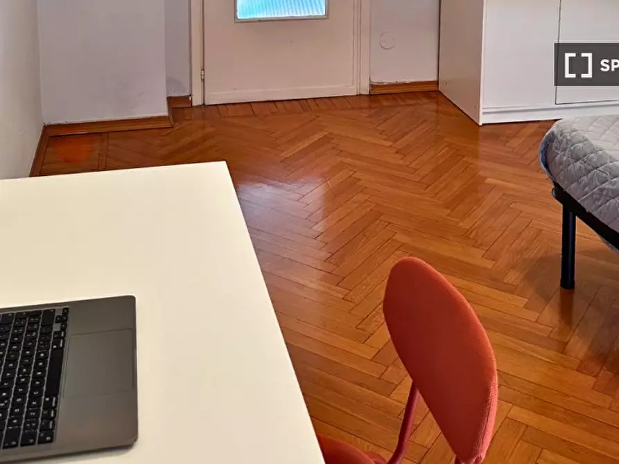 Immagine 2 di Camera condivisa in affitto  in C.so Giulio Cesare a Torino