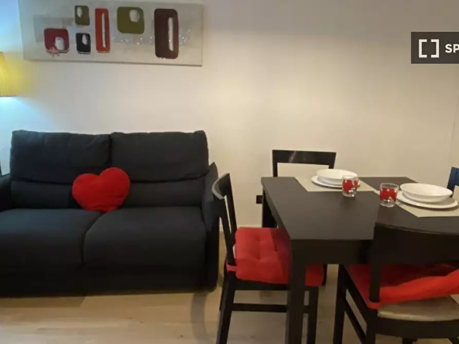 Immagine 3 di Appartamento in affitto  in Via Altaguardia a Milano