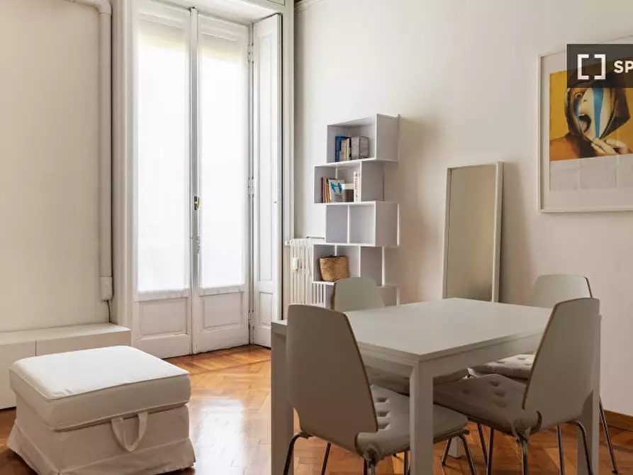 Immagine 1 di Appartamento in affitto  in Viale Regina Giovanna a Milano
