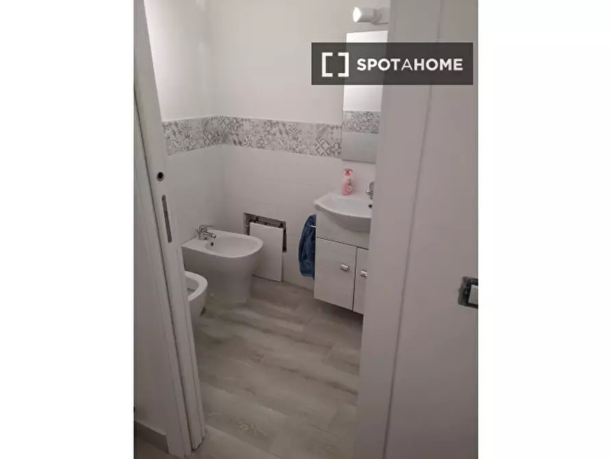 Immagine 5 di Appartamento in affitto  in Salita Sant'Antonio Ai Monti a Napoli