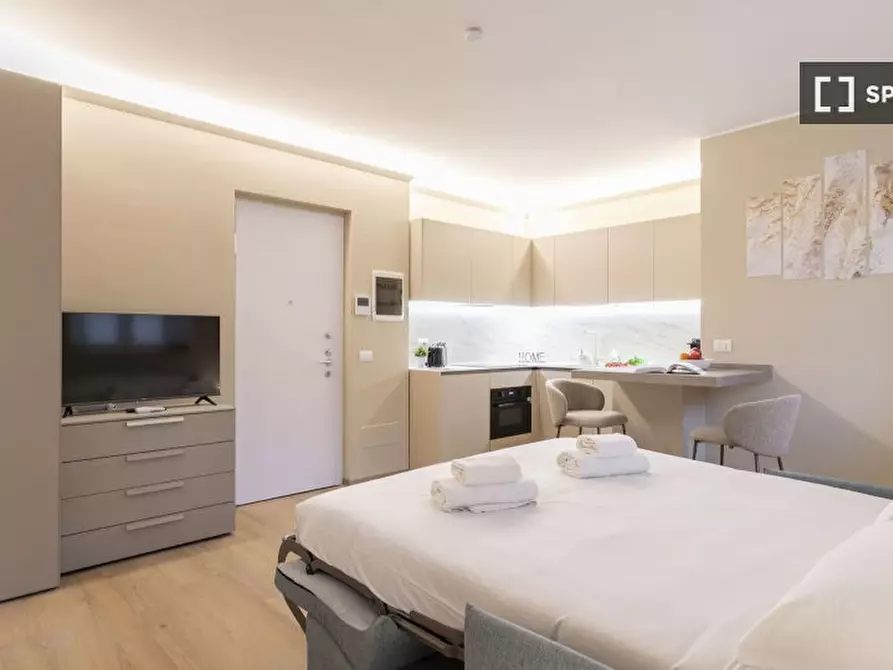 Immagine 16 di Ufficio in affitto  in Corso Sempione a Milano