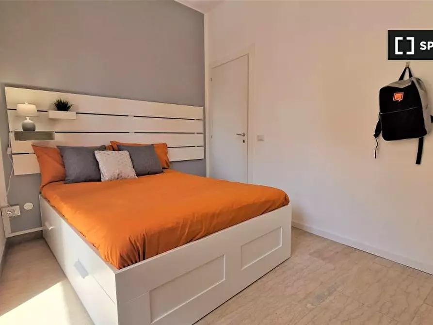 Immagine 3 di Camera condivisa in affitto  in Lungotevere di Pietra Papa a Roma