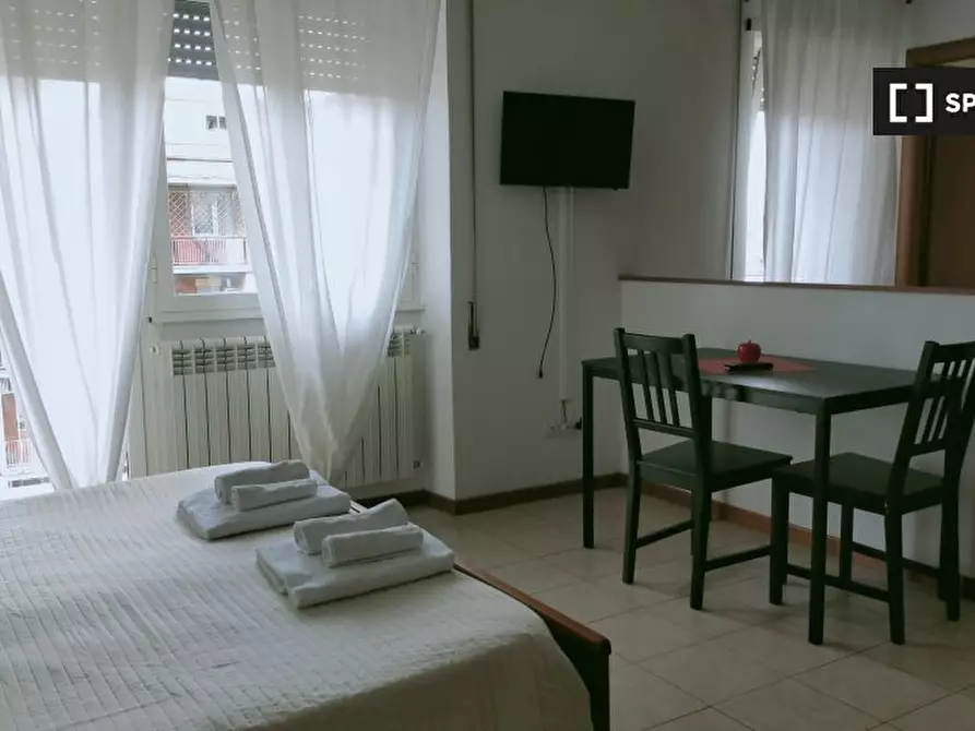 Immagine 3 di Ufficio in affitto  in Viale della Venezia Giulia a Roma