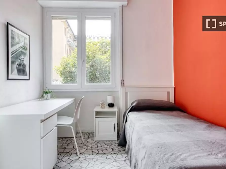 Immagine 8 di Camera condivisa in affitto  in Via Maniago a Milano