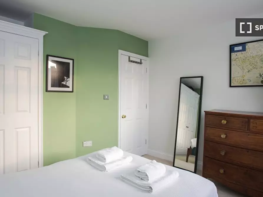 Immagine 9 di Appartamento in affitto  in Hemming St a Poplar