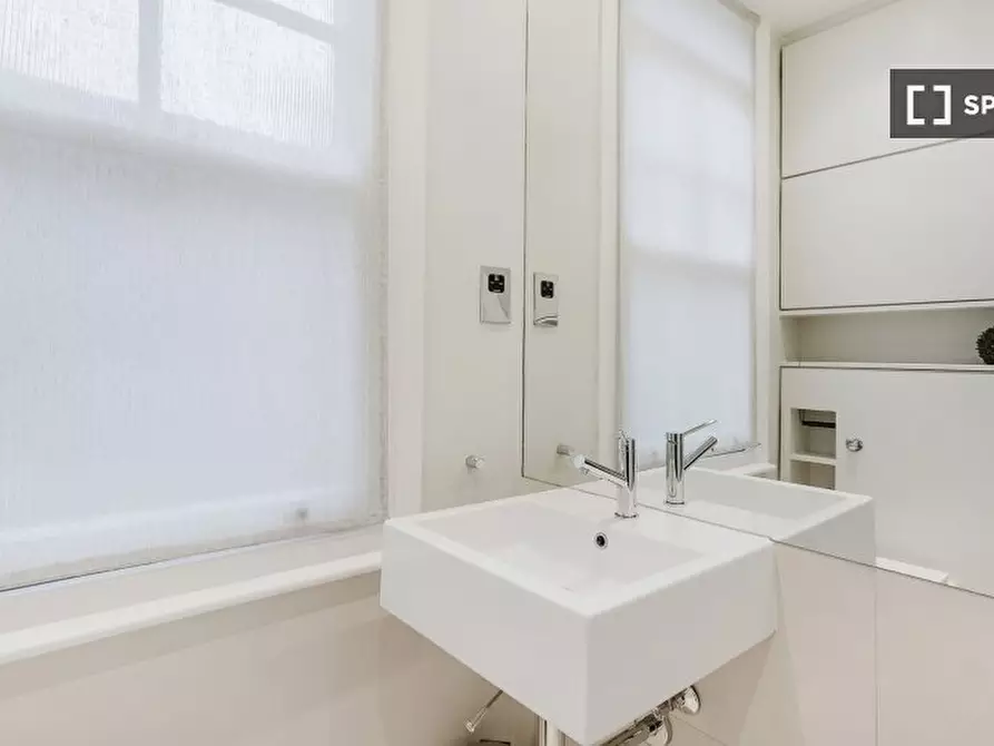 Immagine 10 di Appartamento in affitto  in Beaufort Mansions a Kensington