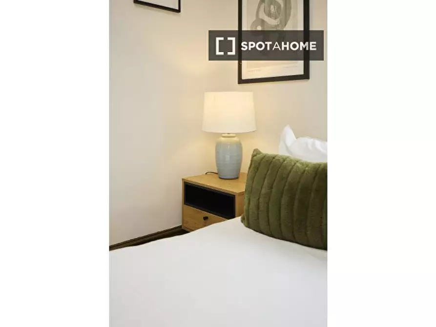 Immagine 9 di Ufficio in affitto  in flat a Kensington
