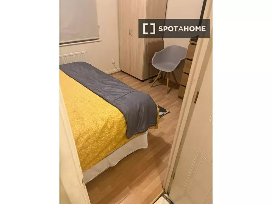 Immagine 4 di Camera condivisa in affitto  in Tollgate Dr a Hillingdon