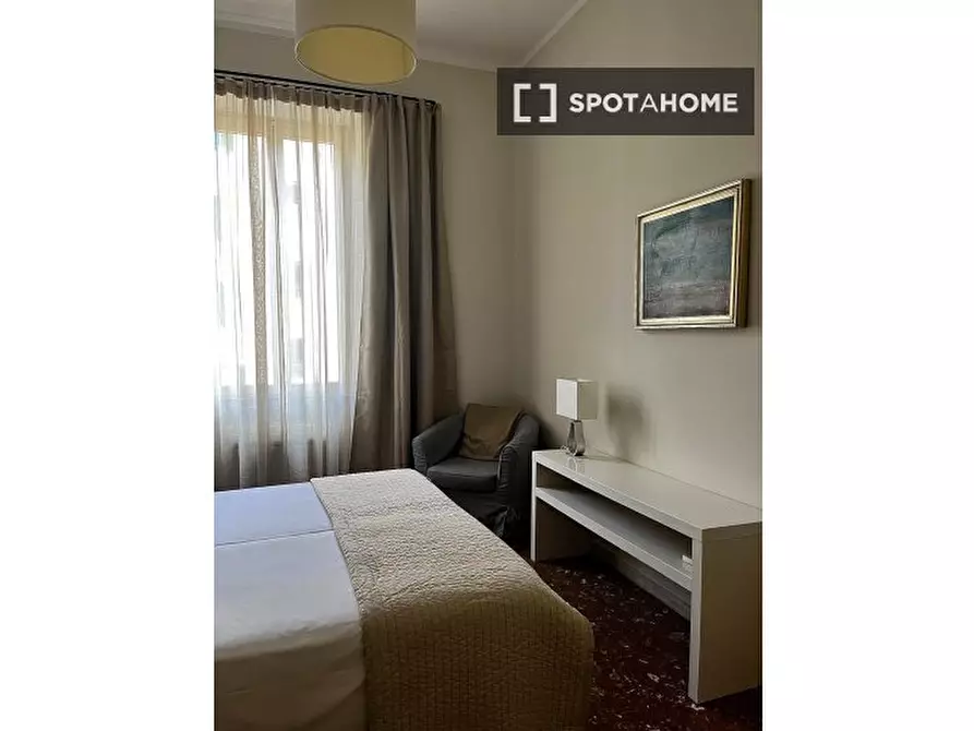 Immagine 14 di Appartamento in affitto  in Piazza dei Re di Roma a Roma