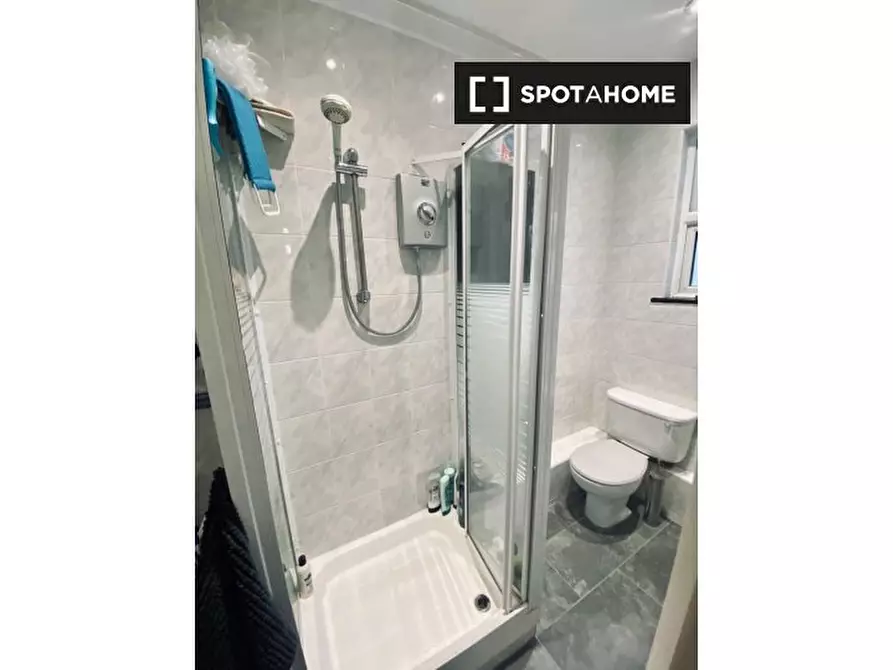 Immagine 16 di Camera condivisa in affitto  in Villiers Rd a Kingston Upon Thames