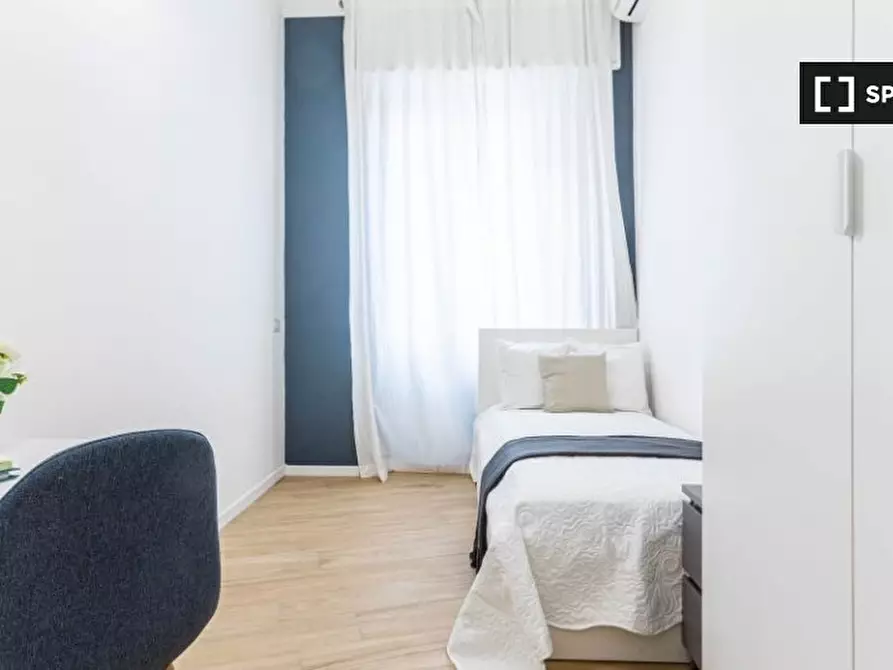 Immagine 3 di Camera condivisa in affitto  in Piazza Monte Titano a Milano