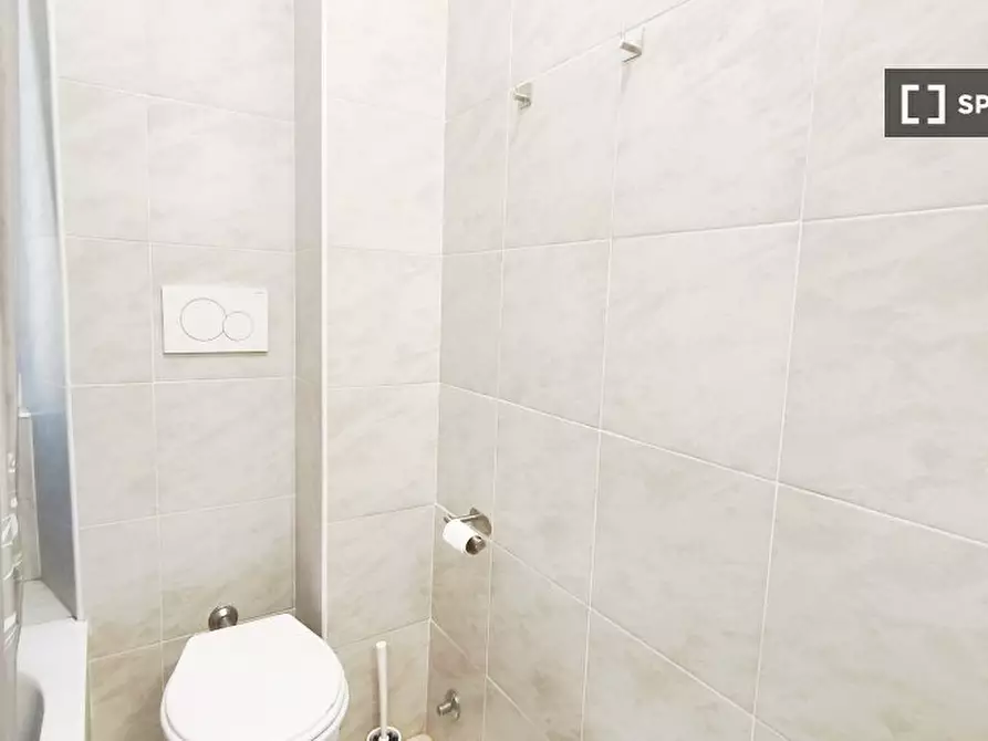 Immagine 13 di Camera condivisa in affitto  in Via Camillo e Otto Cima a Milano