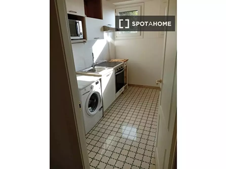 Immagine 12 di Appartamento in affitto  in Via Pietro Mascagni a Roma