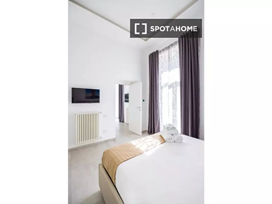 Immagine 12 di Appartamento in affitto  in Corso Vittorio Emanuele a Napoli