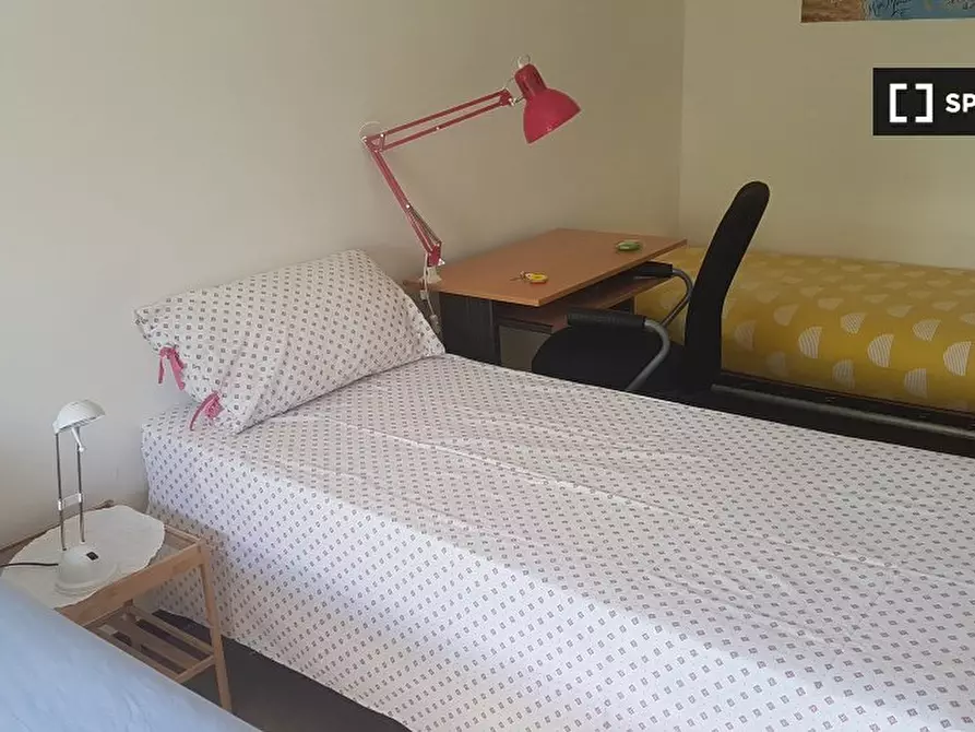 Immagine 16 di Camera condivisa in affitto  in Via Franzela a Padova