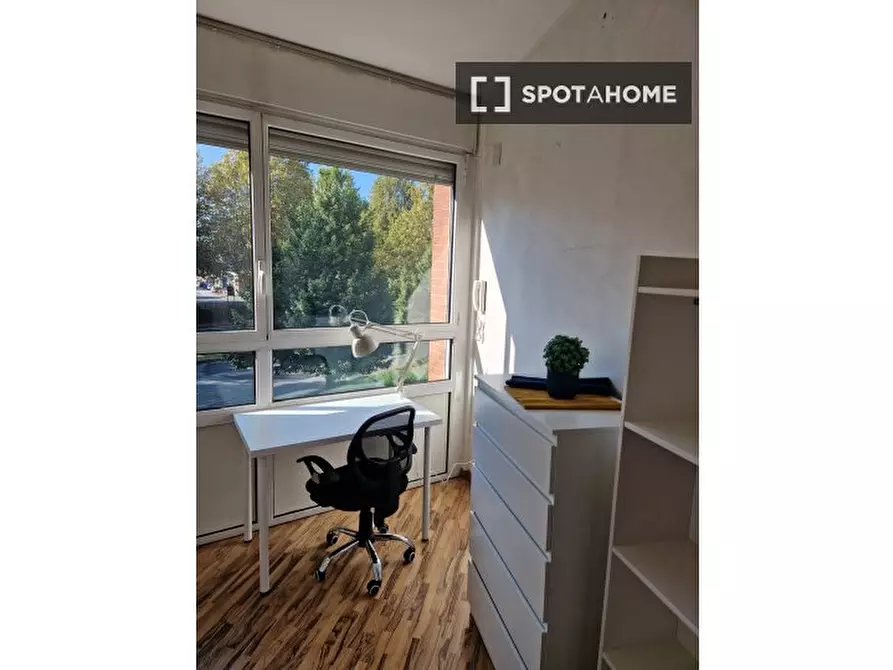 Immagine 1 di Camera condivisa in affitto  in Via Plava a Torino