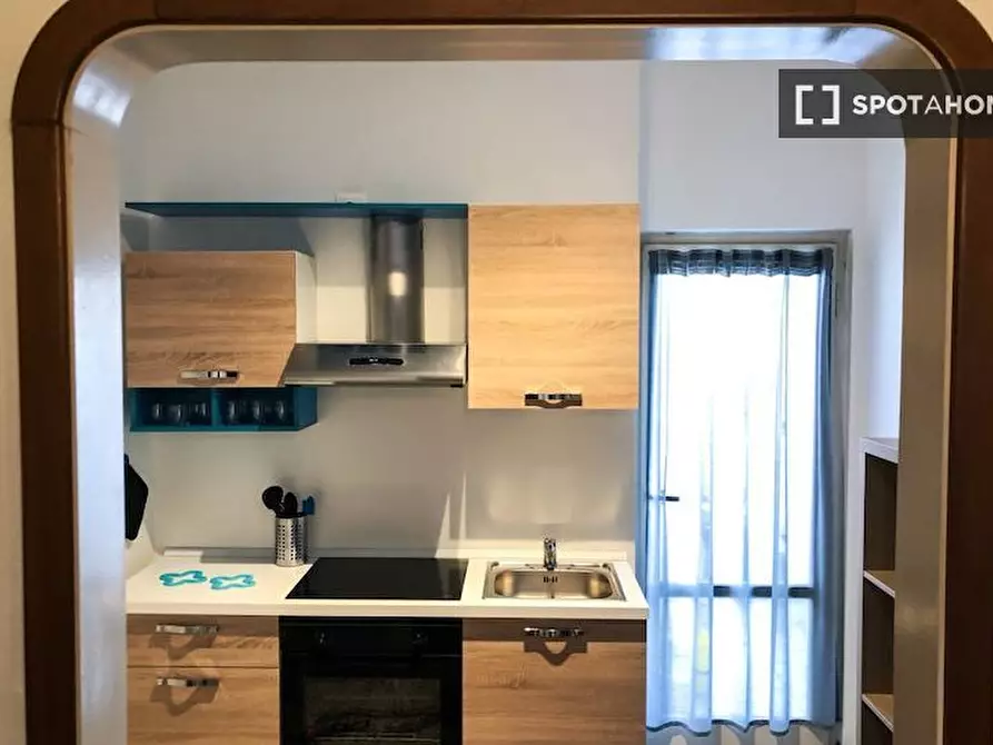 Immagine 7 di Camera condivisa in affitto  in Mantova a Brescia