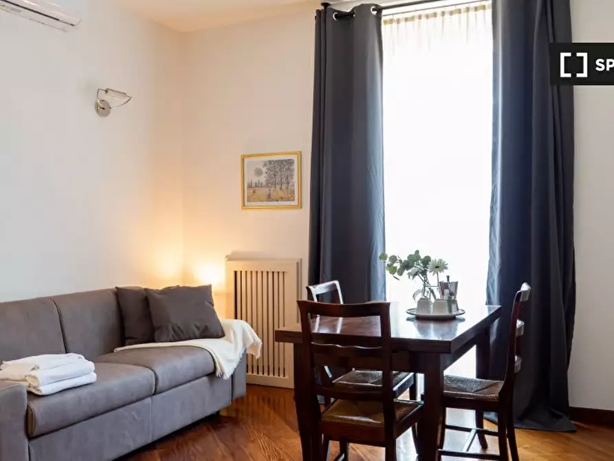 Immagine 2 di Appartamento in affitto  in Viale Lunigiana a Milano