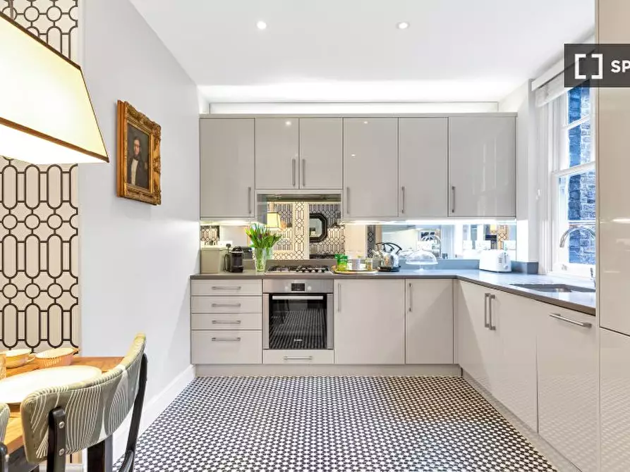 Immagine 17 di Appartamento in affitto  in Royal Hospital Rd, Chelsea, London a Kensington