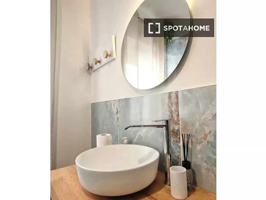 Immagine 7 di Appartamento in affitto  in Via Cairano a Roma
