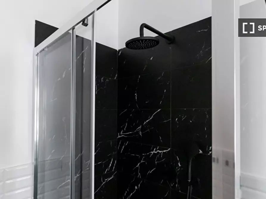 Immagine 19 di Appartamento in affitto  in Via Dei Cappuccini a Roma