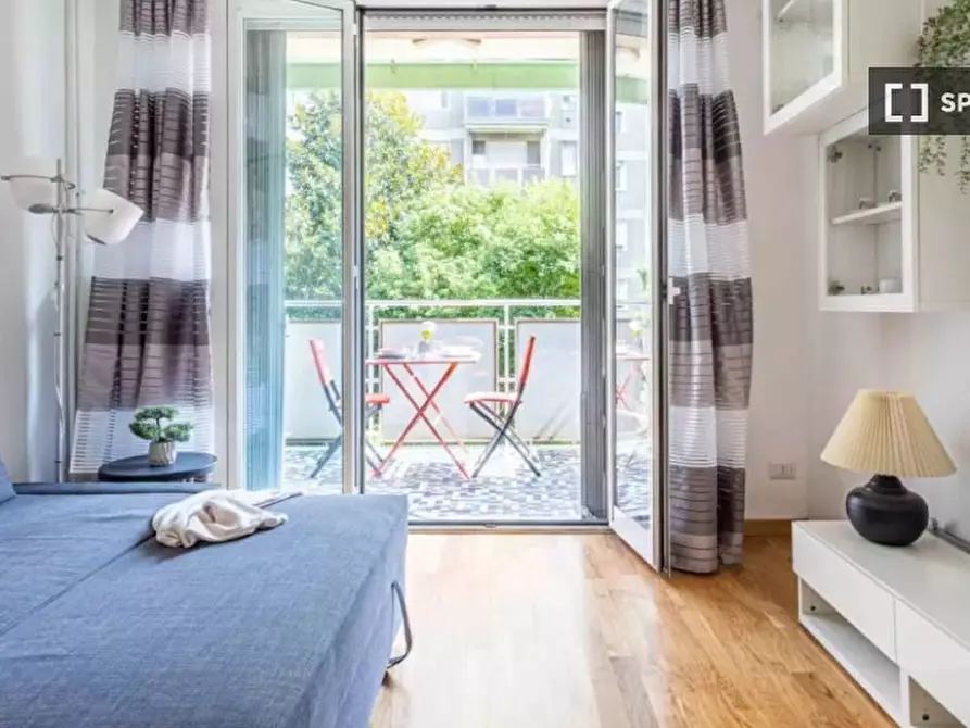 Immagine 10 di Appartamento in affitto  in Via Alcuino a Milano