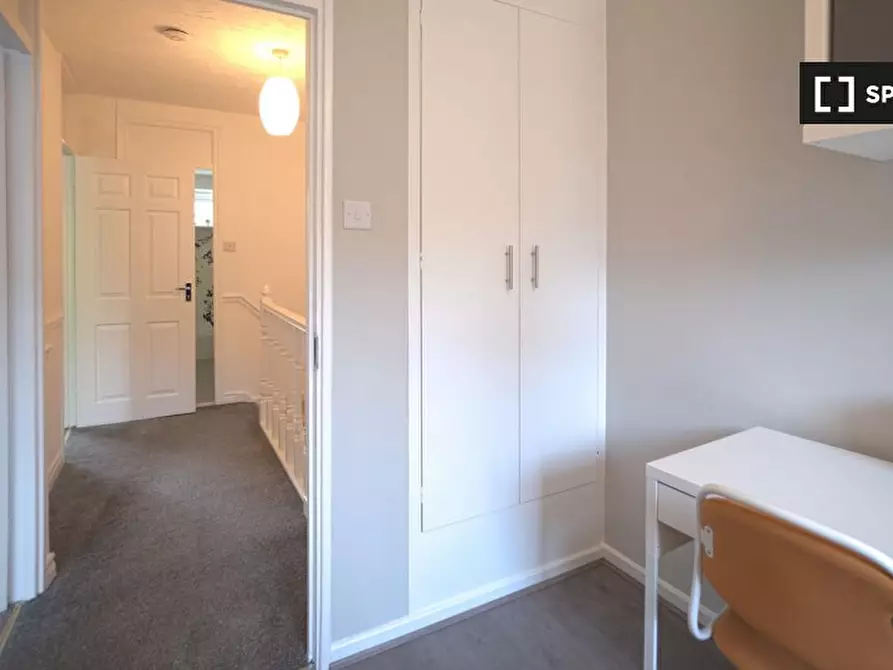 Immagine 11 di Camera condivisa in affitto  in Smythe St a Poplar