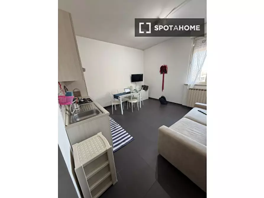 Immagine 1 di Appartamento in affitto  in Viale Vega a Roma