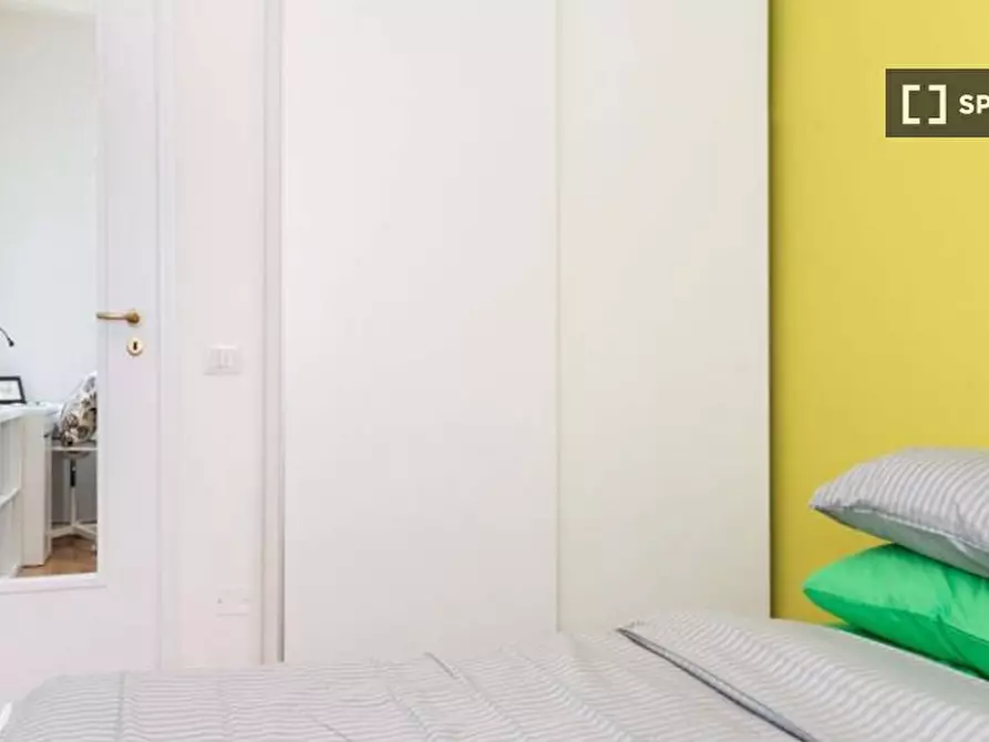 Immagine 3 di Camera condivisa in affitto  in Via Delle Betulle Milan a Monza