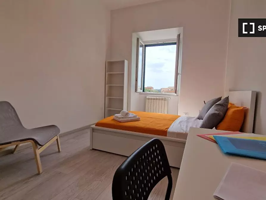 Immagine 3 di Camera condivisa in affitto  in Via Ostiense a Roma