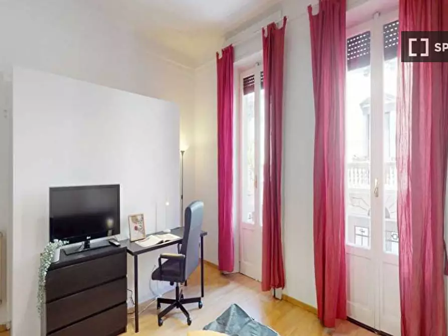 Immagine 4 di Camera condivisa in affitto  in Via Luosi a Milano
